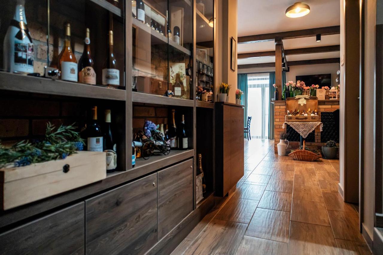 Bed and Breakfast Dreko Panzio & Borbisztro Győrújbarát Exteriér fotografie