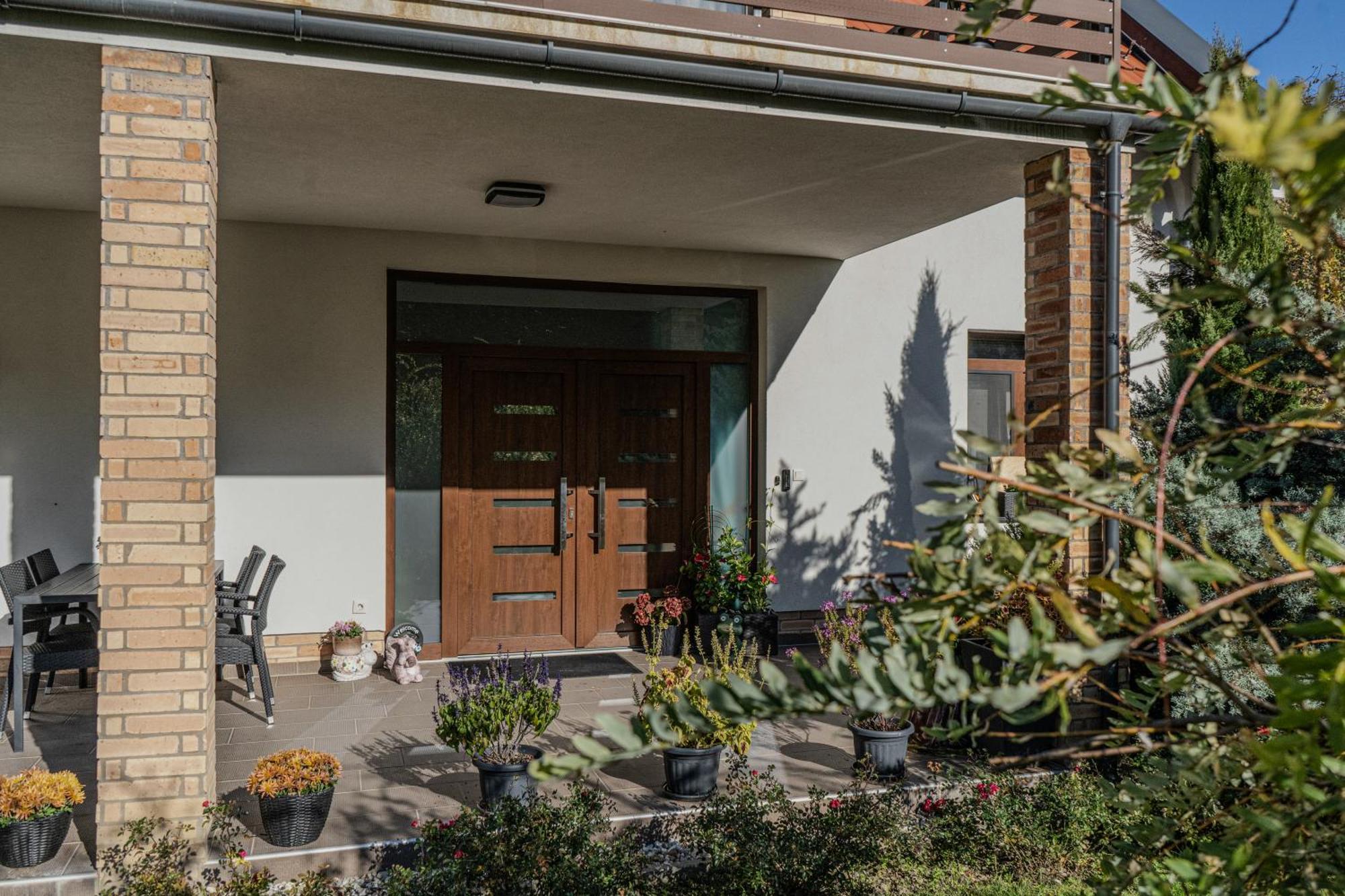 Bed and Breakfast Dreko Panzio & Borbisztro Győrújbarát Exteriér fotografie