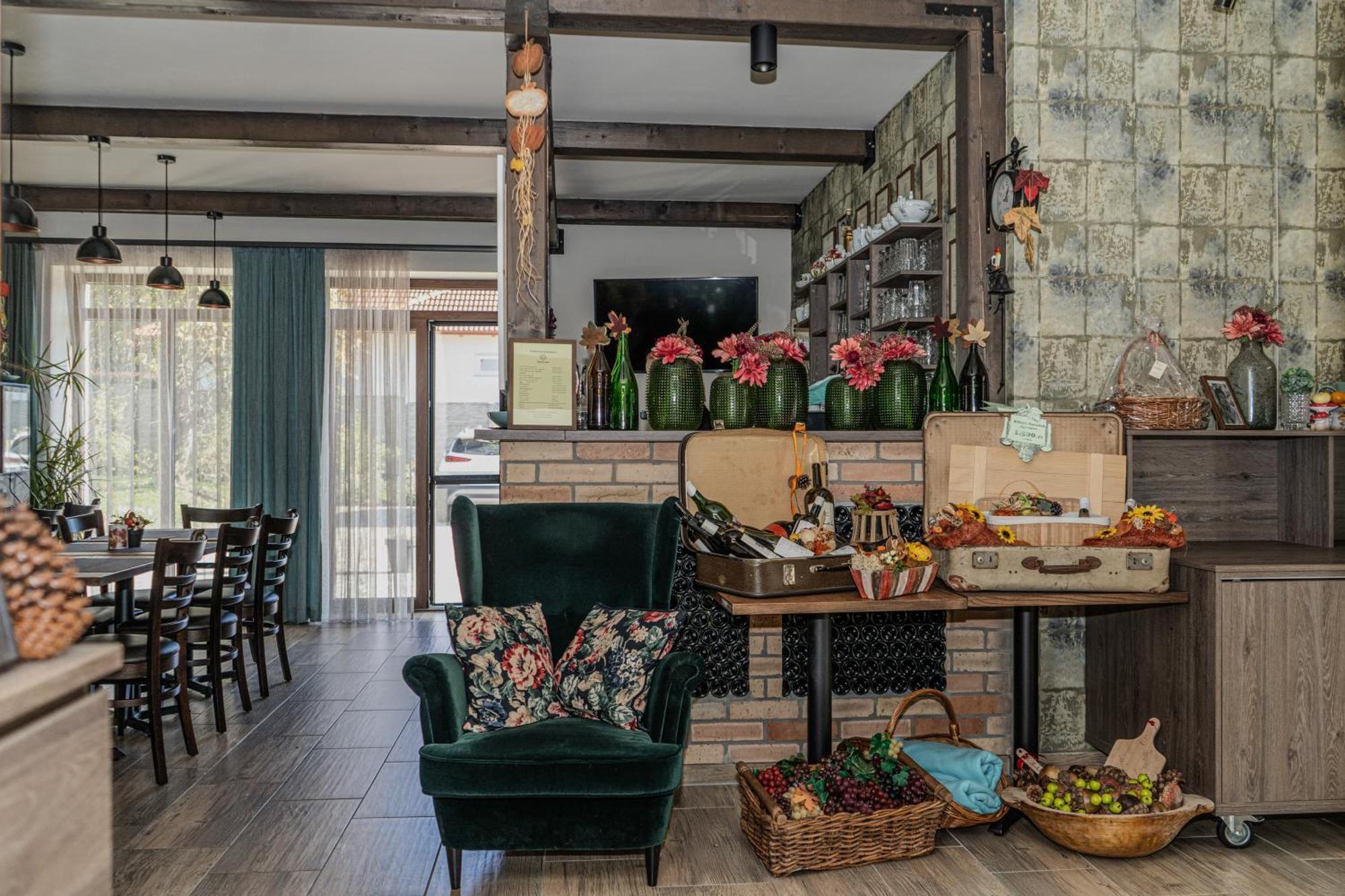 Bed and Breakfast Dreko Panzio & Borbisztro Győrújbarát Exteriér fotografie